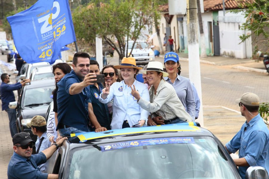 Valéria e Fabrina movimentam Região Sudeste com carreatas Valéria e Fabrina movimentam Região Sudeste com carreatas