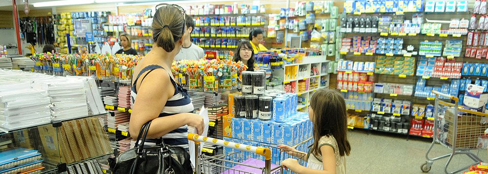 Aumentar o mercado interno é verdadeira saída para a crise (Foto: Wilson Dias-ABR) Aumentar o mercado interno é verdadeira saída para a crise