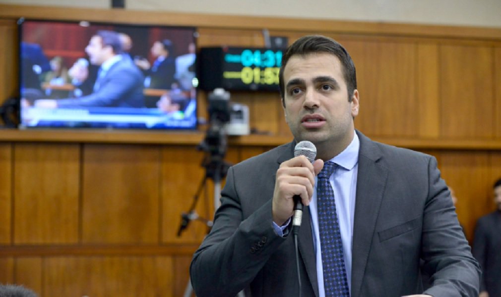 Com Marconi e Eliton, Gustavo lança campanha nesta sexta em Catalão Com Marconi e Eliton, Gustavo lança campanha nesta sexta em Catalão