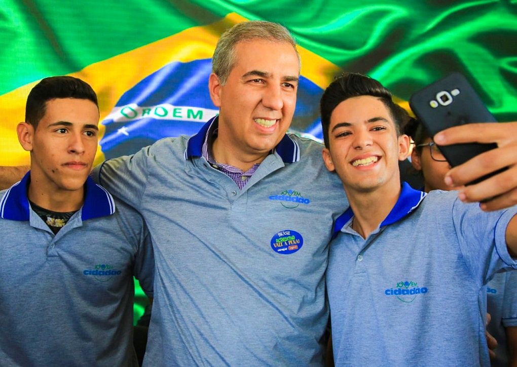 Zé Eliton destaca Goiás como 3º Estado que mais gerou empregos Zé Eliton destaca Goiás como 3º Estado que mais gerou empregos