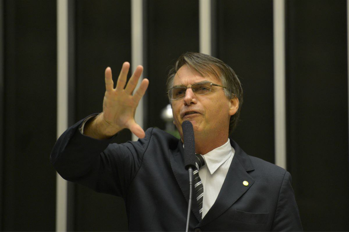 Bolsonaro não participará do próximo debate entre presidenciáveis Bolsonaro não participará do próximo debate entre presidenciáveis