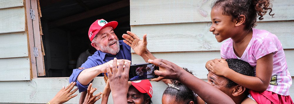 Justiça proíbe ato pró-Lula durante evento contra corrupção na Bahia (Foto: Stuckert) Justiça proíbe ato pró-Lula durante evento contra corrupção na Bahia