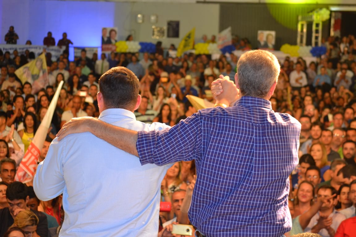 Base aliada mostra força na Capital em reunião liderada por Vitti Base aliada mostra força na Capital em reunião liderada por Vitti