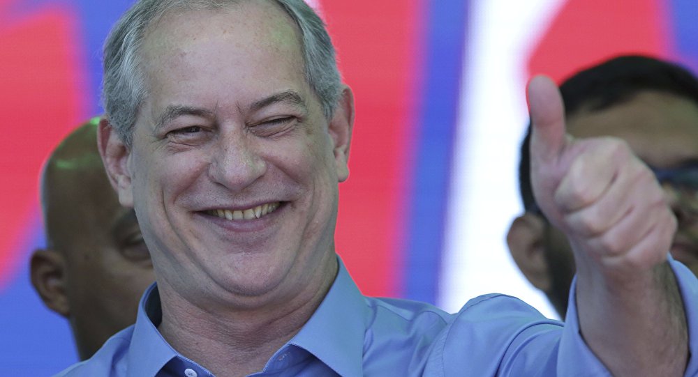 Ciro: Estado brasileiro vive baderna institucional Ciro: Estado brasileiro vive baderna institucional