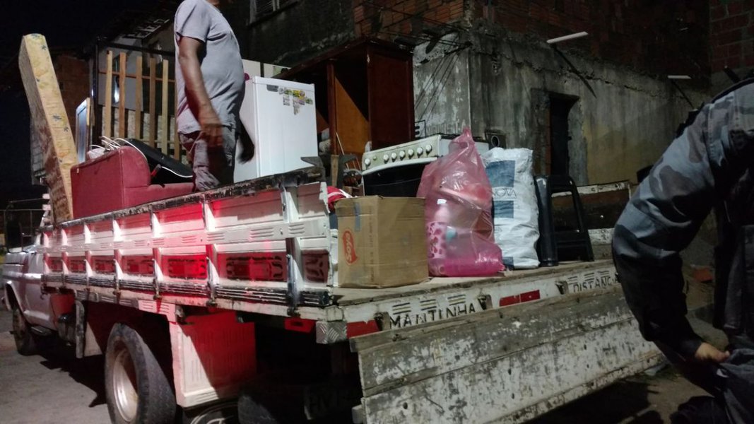 No Ceará, 27 estão presos suspeitos de expulsar famílias de suas casas No Ceará, 27 estão presos suspeitos de expulsar famílias de suas casas