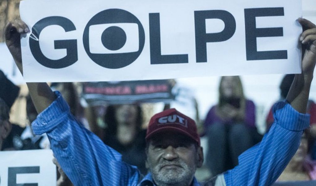 Com Lula subindo nas pesquisas, Globo decide não cobrir agenda do PT nas eleições Com Lula subindo nas pesquisas, Globo decide não cobrir agenda do PT nas eleições
