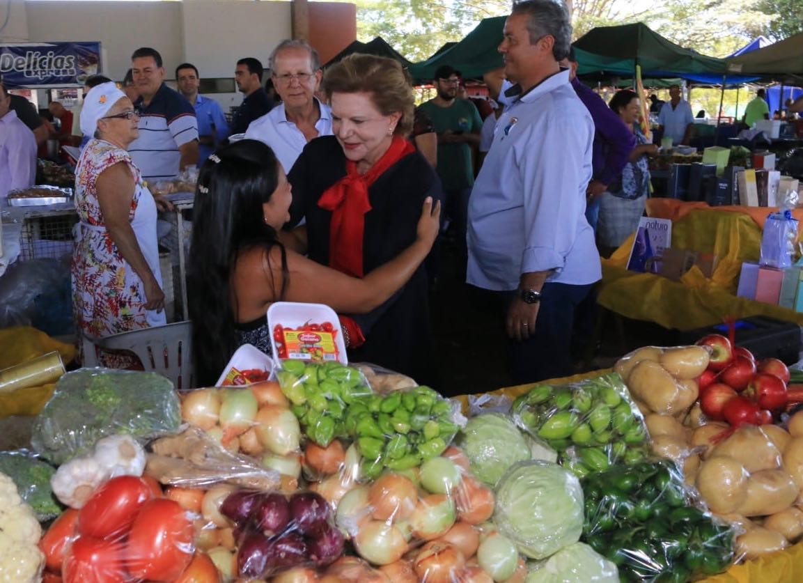 Lúcia visita 8 cidades do Oeste goiano no 3º dia da carreata Lúcia visita 8 cidades do Oeste goiano no 3º dia da carreata