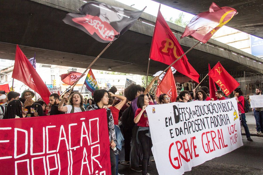 Convite aos que resistem Convite aos que resistem