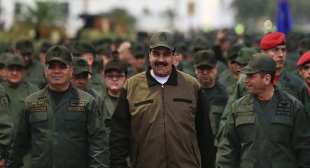 Maduro apela aos venezuelanos a estarem prontos para guerra Maduro apela aos venezuelanos a estarem prontos para guerra