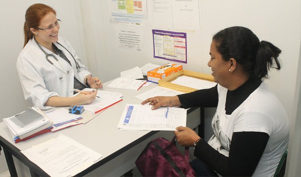 Mais Médicos é exemplo em medicina familiar, diz entidade internacional Mais Médicos é exemplo em medicina familiar, diz entidade internacional