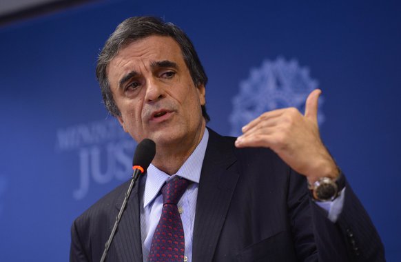 Cardozo critica golpe, prisão de Lula e bate em Bolsonaro: um desastre (Foto: José Cruz/Agência Brasil) Cardozo critica golpe, prisão de Lula e bate em Bolsonaro: um desastre