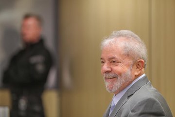Imprensa portuguesa confirma: Moro usou a toga para fazer política contra Lula Imprensa portuguesa confirma: Moro usou a toga para fazer política contra Lula