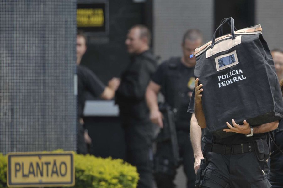 Lava Jato diz agora que hacker fabricou diálogos com perfis de autoridades Lava Jato diz agora que hacker fabricou diálogos com perfis de autoridades