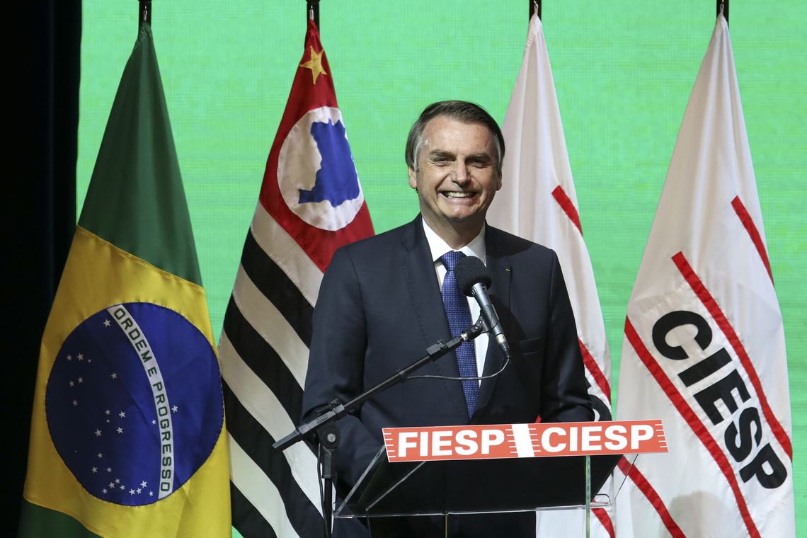 Bolsonaro discursa a empresários: vocês que têm que dar um norte para nós (Foto: Rovena Rosa/Agência Brasil) Bolsonaro discursa a empresários: vocês que têm que dar um norte para nós