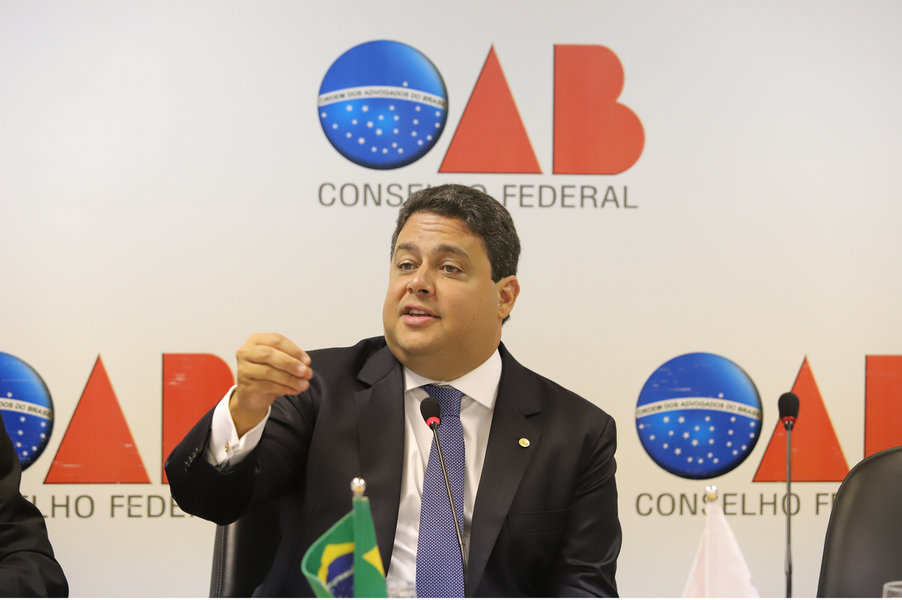Presidente da OAB é recebido por Alcolumbre e defende afastamento de Deltan e Moro Presidente da OAB é recebido por Alcolumbre e defende afastamento de Deltan e Moro