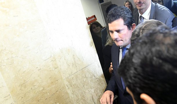 'Pede para sair, Moro', escreve Elio Gaspari (Foto: Edilson Rodrigues) 'Pede para sair, Moro', escreve Elio Gaspari
