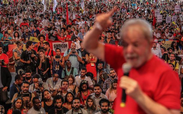 Lula participa de ato em defesa das democracias no Fórum Social Mundial de Salvador.
Foto: Ricardo Stuckert
Salvador (BA), 15/03/0218. Lula participa de ato em defesa das democracias no Fórum Social Mundial de Salvador.
Foto: Ricardo Stuckert
Salvador (BA), 15/03/0218.