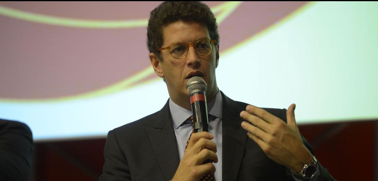 O ministro do Meio Ambiente, Ricardo Salles, fala no 91º Encontro Nacional da Indústria da Construção (Enic), na Barra da Tijuca, zona oeste do Rio de Janeiro. (Foto: Tomaz Silva/Agência Brasil) www.brasil247.com - O ministro do Meio Ambiente, Ricardo Salles, fala no 91º Encontro Nacional da Indústria da Construção (Enic), na Barra da Tijuca, zona oeste do Rio de Janeiro.