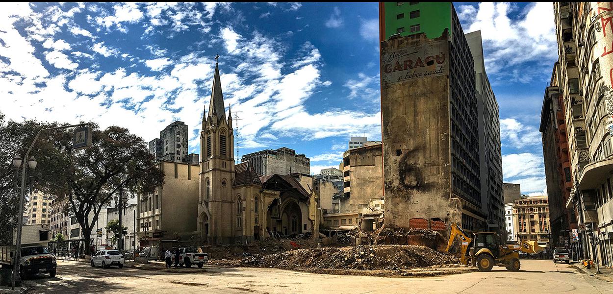 São Paulo 16/05/2018 Restos dos escombros do predio que desabou após incendio no Largo do Paissandu. Foto Paulo Pinto/FotosPUblicas São Paulo 16/05/2018 Restos dos escombros do predio que desabou após incendio no Largo do Paissandu. Foto Paulo Pinto/FotosPUblicas
