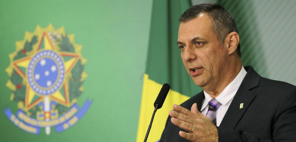 Porta-voz da Presidência, general Rêgo Barros (Foto: Wilson Dias/Agência Brasil) Porta-voz da Presidência, general Rêgo Barros
