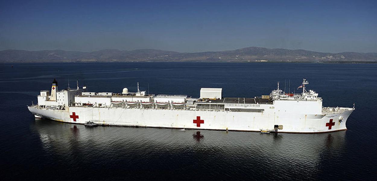 Navio-hospital dos Estados Unidos se aproxima da Venezuela. Navio-hospital dos Estados Unidos se aproxima da Venezuela.