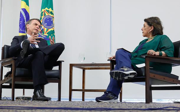 Jair Bolsonaro e Leda Nagle (Foto: Isac Nóbrega/PR) Jair Bolsonaro e Leda Nagle
