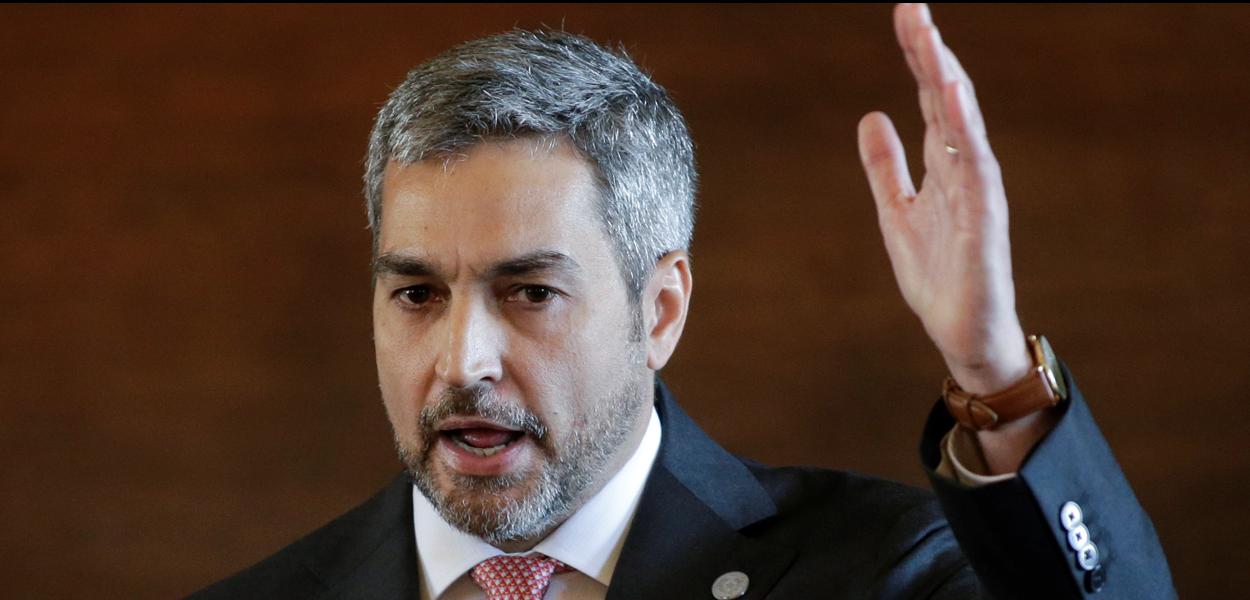 Paraguay's President Mario Abdo Benitez gestures as he makes declarations at the Lopez palace in Asuncion, Paraguay, August 1, 2019. REUTERS/Jorge Adorno (Foto: JORGE ADORNO) Paraguay's President Mario Abdo Benitez gestures as he makes declarations at the Lopez palace in Asuncion, Paraguay, August 1, 2019. REUTERS/Jorge Adorno