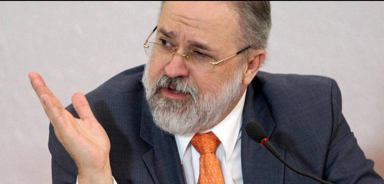 Dr. Augusto Aras durante Seminário Poder Judiciário e Eleições. BrasÃlia-DF, 05/12/2017 (Foto: Roberto Jayme/Ascom/TSE) Dr. Augusto Aras durante Seminário Poder Judiciário e Eleições. BrasÃlia-DF, 05/12/2017