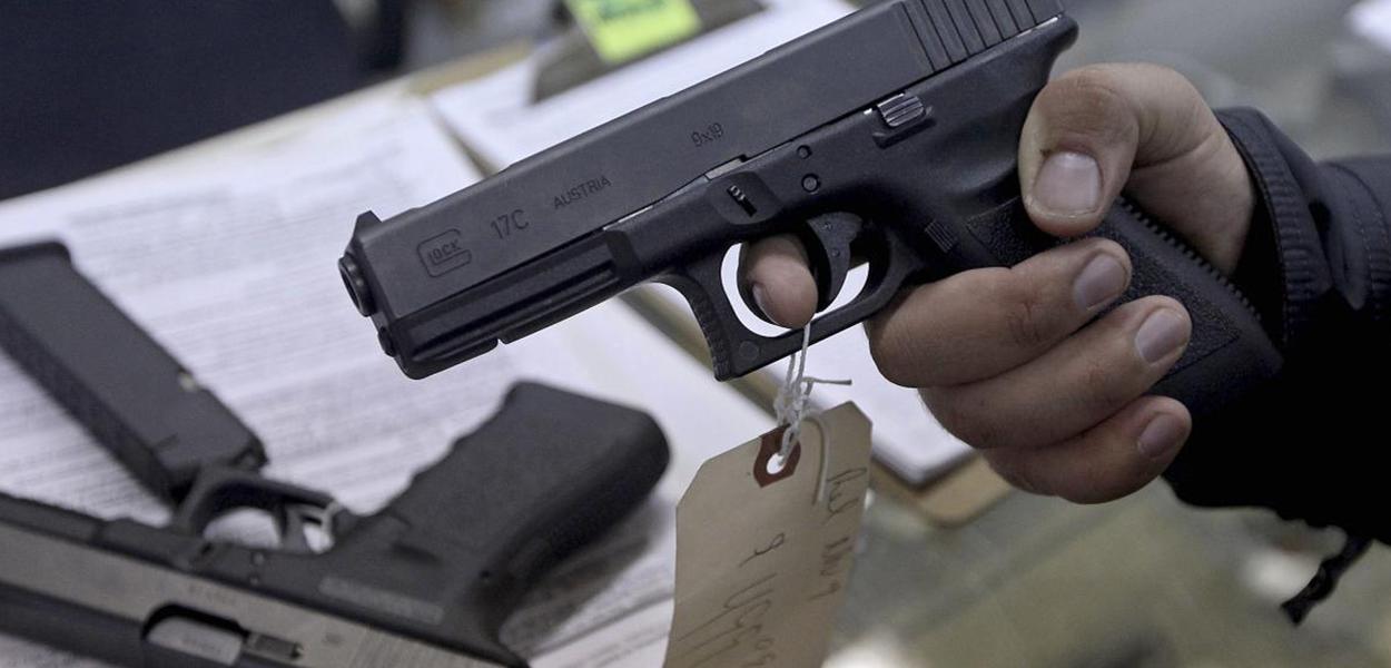 CCJ do Senado pode votar nesta quarta suspensão do decreto das armas (Foto: Reuters) CCJ do Senado pode votar nesta quarta suspensão do decreto das armas