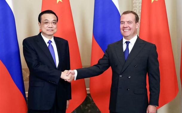 Li Keqiang e Medvedev (Foto: Xinhua) Li Keqiang e Medvedev
