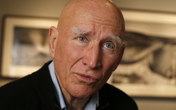 Fotógrafo Sebastião Salgado em entrevista à Reuters (Foto: REUTERS/Suzanne Plunkett) Fotógrafo Sebastião Salgado em entrevista à Reuters