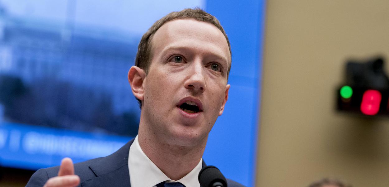 Facebook CEO Mark Zuckerberg testifies before the House Energy and Commerce Committee on April 11, 2018. (Foto: Andrew Harnik) Facebook CEO Mark Zuckerberg testifies before the House Energy and Commerce Committee on April 11, 2018.