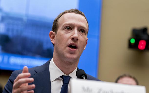 Facebook CEO Mark Zuckerberg testifies before the House Energy and Commerce Committee on April 11, 2018. (Foto: Andrew Harnik) Facebook CEO Mark Zuckerberg testifies before the House Energy and Commerce Committee on April 11, 2018.