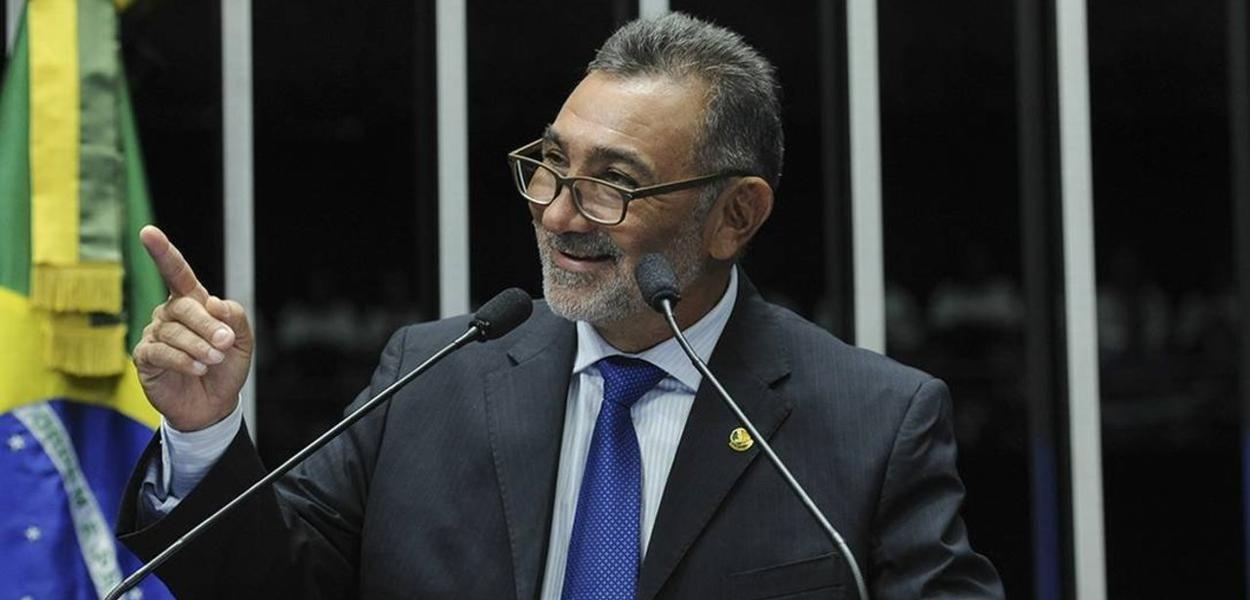 Telmário Mota em sessão no Senado (Foto: Reprodução) Telmário Mota em sessão no Senado