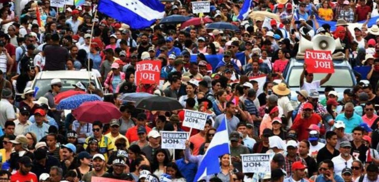 Honduras: Oposição defende renúncia do presidente (Foto: HispanTV) Honduras: Oposição defende renúncia do presidente