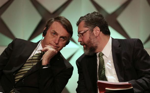Bolsonaro e Ernesto Araújo (Foto: Amanda Perobelli/Reuters) Bolsonaro e Ernesto Araújo