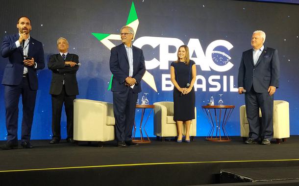 Eduardo Bolsonaro fala durante participação no CPAC, congresso conservador realizado em São Paulo (Foto: Reprodução/Twitter) Eduardo Bolsonaro fala durante participação no CPAC, congresso conservador realizado em São Paulo