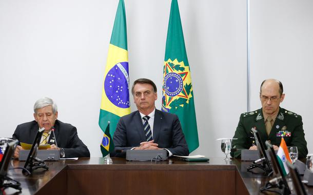 Jair Bolsonaro, ao lado de General Heleno. (Foto: Carolina Antunes/PR) Jair Bolsonaro, ao lado de General Heleno.
