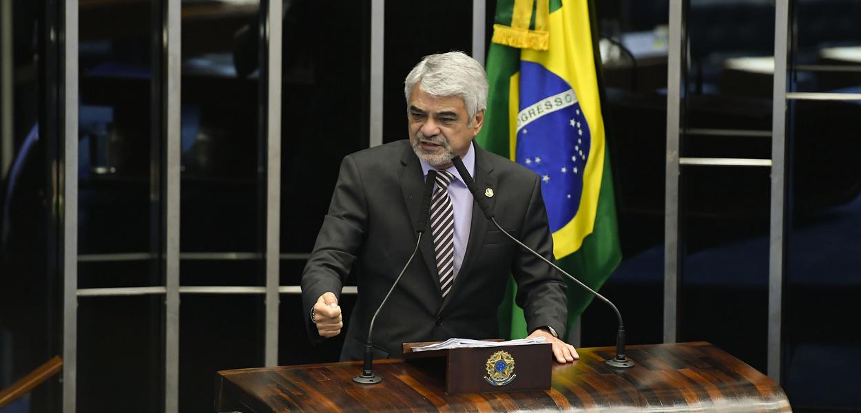 Plenário do Senado Federal durante sessão deliberativa ordinária. Ordem do dia: na pauta, votação, em segundo turno, da PEC 6/2019, que modifica o sistema de previdência social.\r\rEm discurso, à tribuna, senador Humberto Costa (PT-PE).\r\rFoto: Roque de Sá/Agência Senado (Foto: Roque de Sá) Plenário do Senado Federal durante sessão deliberativa ordinária. Ordem do dia: na pauta, votação, em segundo turno, da PEC 6/2019, que modifica o sistema de previdência social.\r\rEm discurso, à tribuna, senador Humberto Costa (PT-PE).\r\rFoto: Roque de Sá/Agência Senado