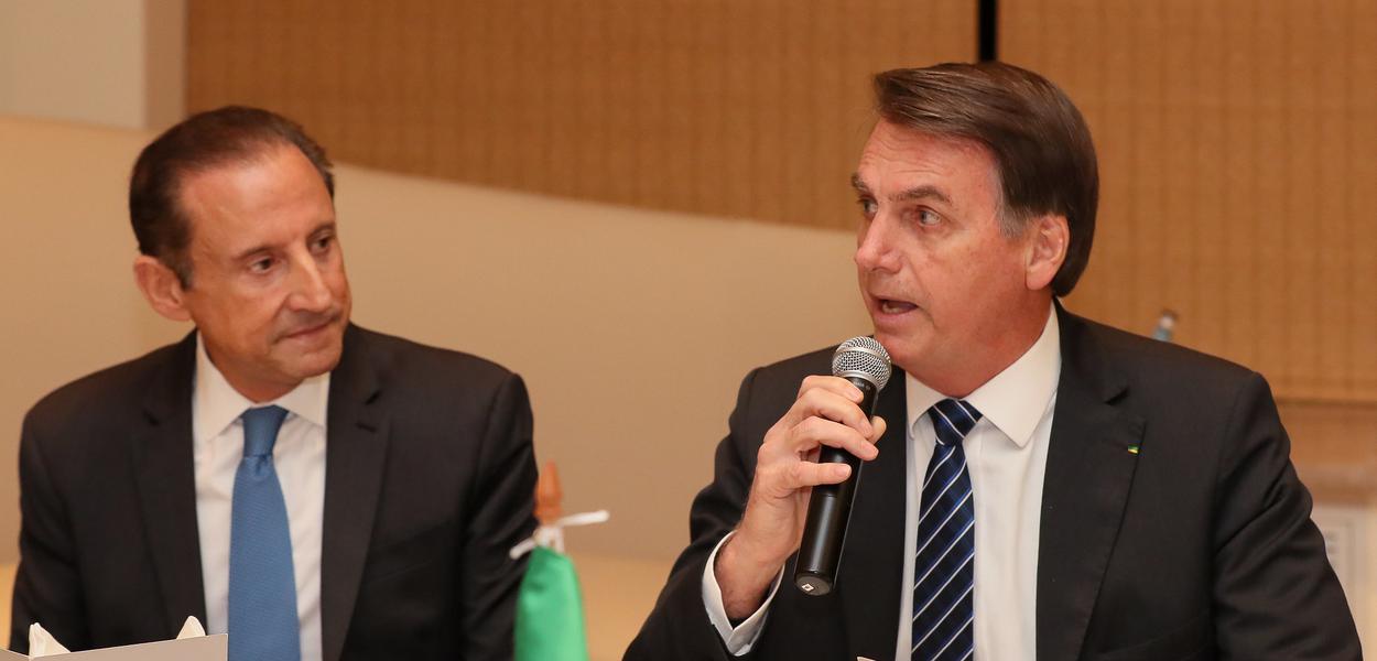 Paulo Skaf e Jair Bolsonaro na China (Foto: Isac Nóbrega/PR) Paulo Skaf e Jair Bolsonaro na China