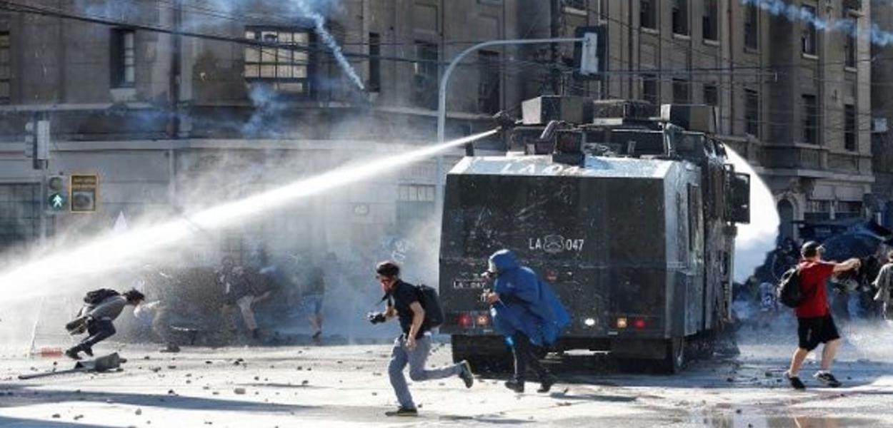 Repressão no Chile (Foto: Reuters) Repressão no Chile