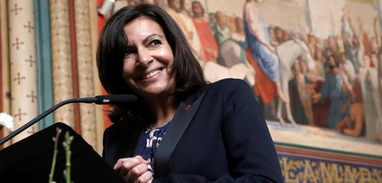 Prefeita de Paris, Anne Hidalgo pede voto em Haddad: um defensor da democracia (Foto: Reuters) Prefeita de Paris, Anne Hidalgo pede voto em Haddad: um defensor da democracia
