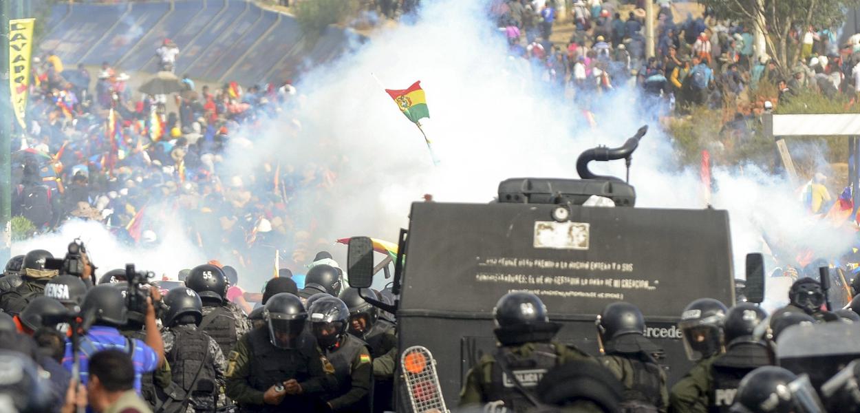 Ação da ditadura de Jeanine Áñez já resultou em oito mortes e mais de 100 feridos (Foto: AFP) Ação da ditadura de Jeanine Áñez já resultou em oito mortes e mais de 100 feridos