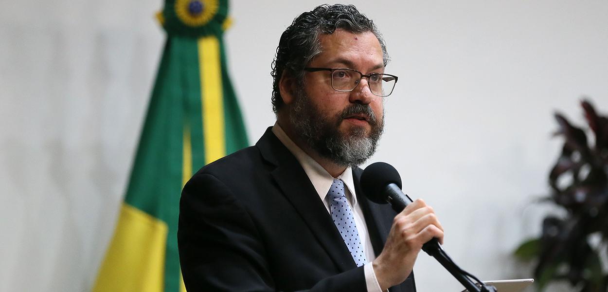 O ministro das Relações Exteriores, Ernesto Araújo (Foto: José Cruz/Agência Brasil) O ministro das Relações Exteriores, Ernesto Araújo
