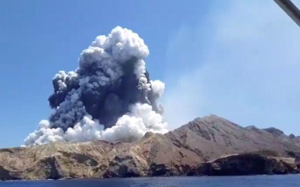 Vulcão em erupção (Foto: LLESSANDROKAUFFMANN/via REUTERS) Vulcão em erupção