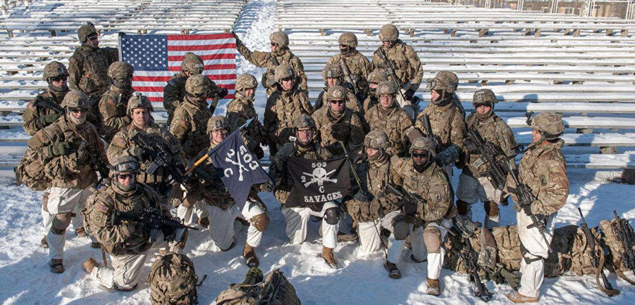 Tropas estadunidenses e da Otan (Foto: Sputnik) Tropas estadunidenses e da Otan