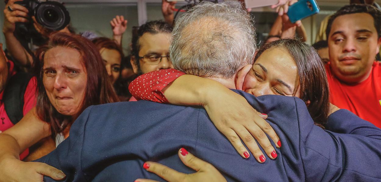 Lula devolve ao povo a esperança na política (Foto: Ricardo Stuckert) Lula devolve ao povo a esperança na política