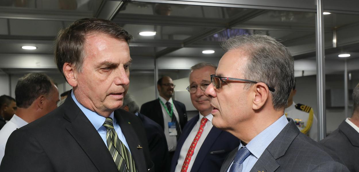 Jair Bolsonaro e Bento Albuquerque (Foto: Marcos Corrêa/PR) Jair Bolsonaro e Bento Albuquerque