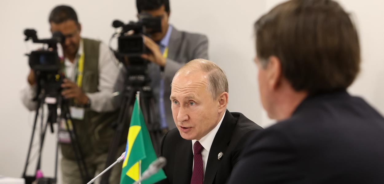 Vladimir Putin e Jair Bolsonaro (Foto: Clauber Cleber Caetano / PR) Vladimir Putin e Jair Bolsonaro