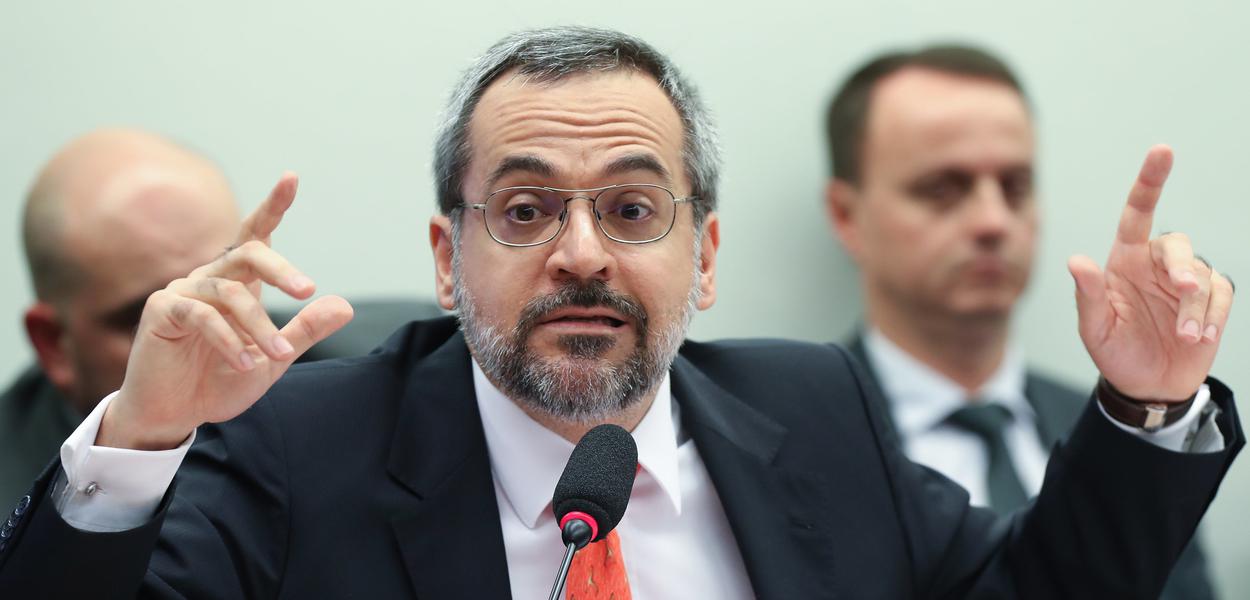 Brasília- DF. 11-12- 2019- ministro da Educação Abraham Weintraub durante depoimento na comissão de educação da câmara (Foto: Lula Marques) Brasília- DF. 11-12- 2019- ministro da Educação Abraham Weintraub durante depoimento na comissão de educação da câmara